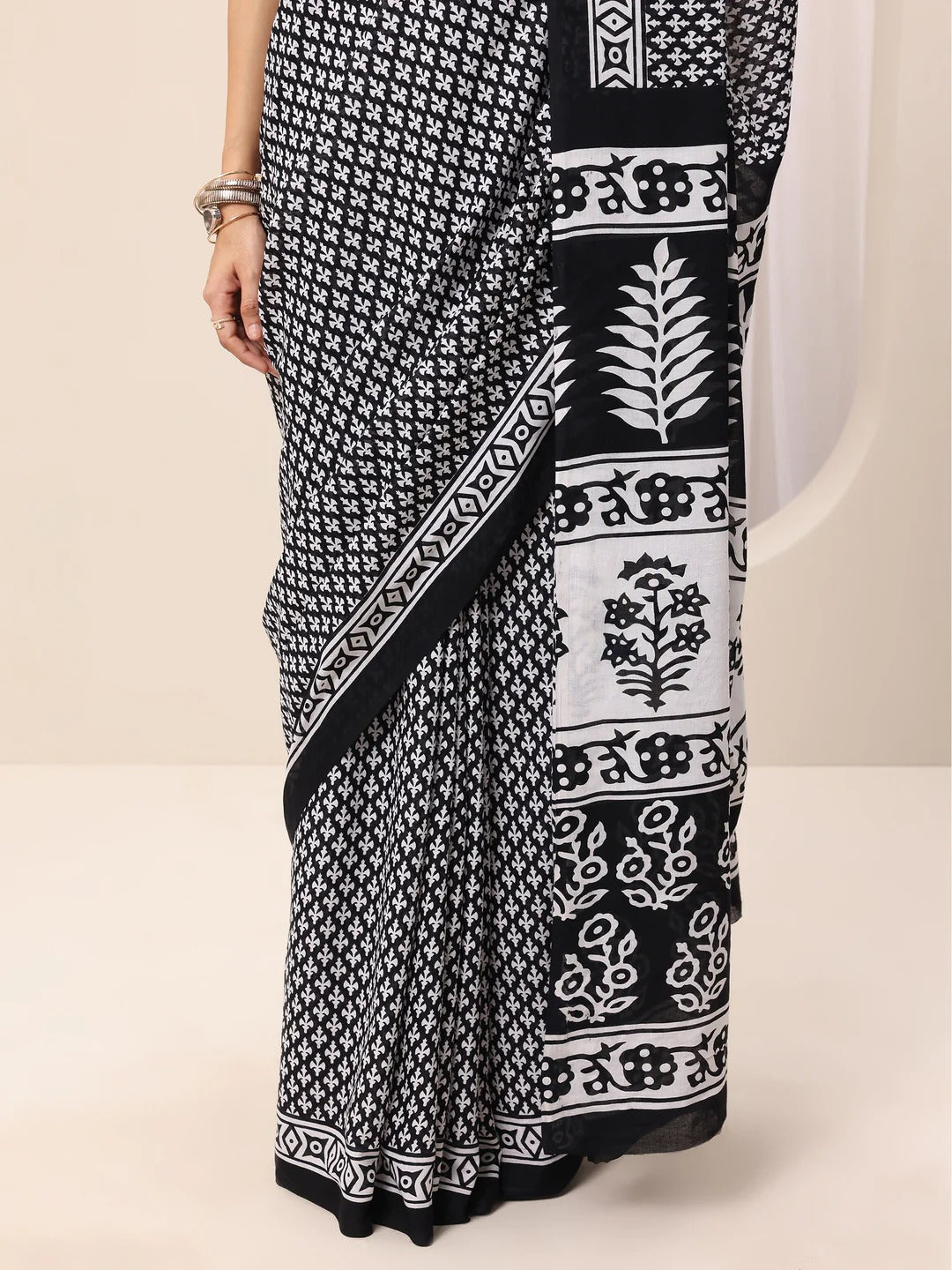Black Printed Cotton Saree With Unstitched Blouse