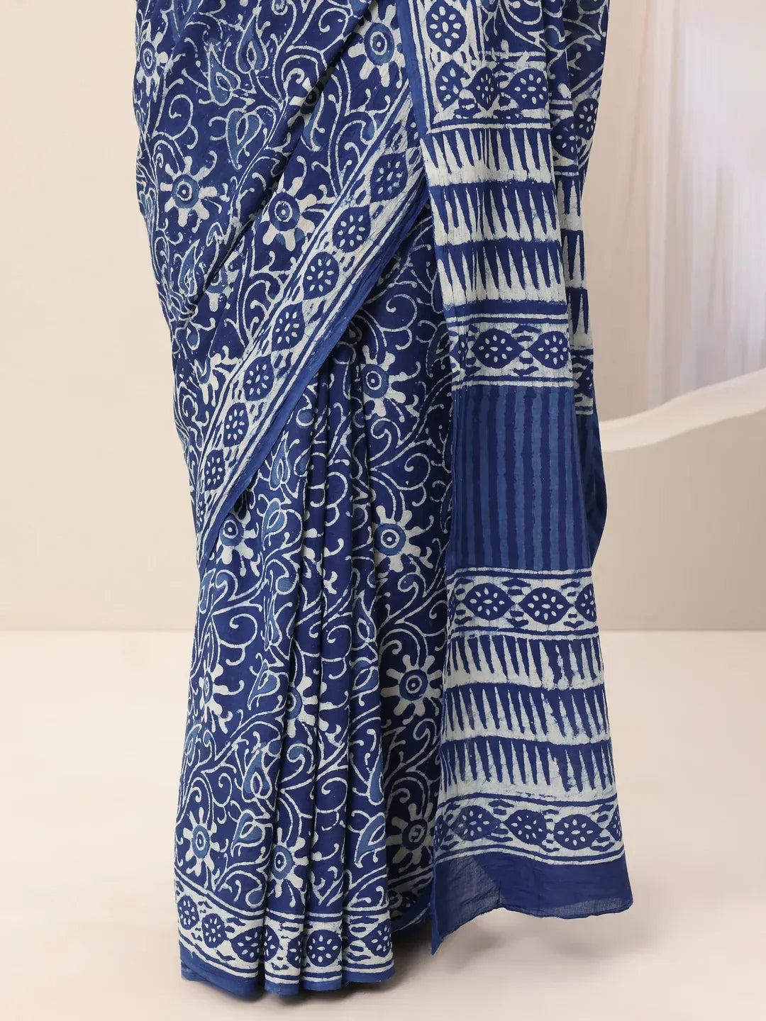 Indigo Printed Cotton Saree With Unstitched Blouse Piece