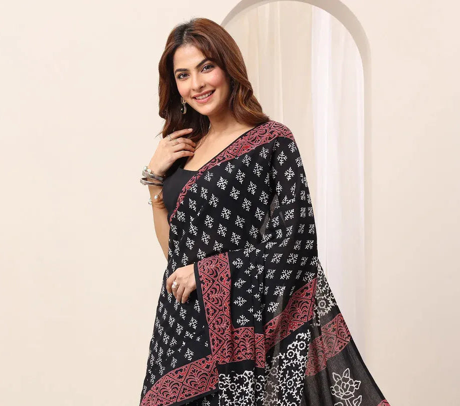 Black Printed Cotton Saree With Unstitched Blouse Piece
