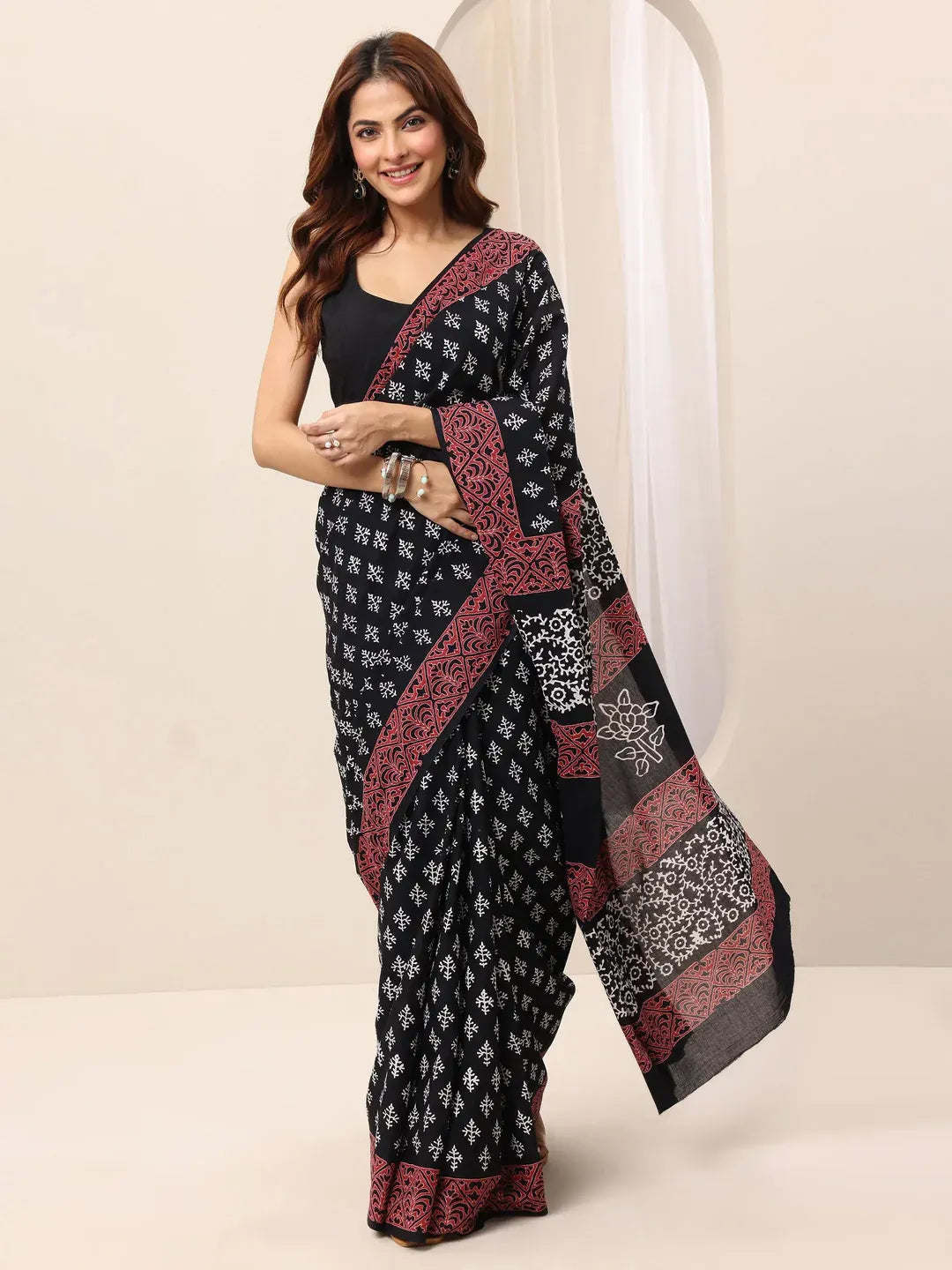 Black Printed Cotton Saree With Unstitched Blouse Piece