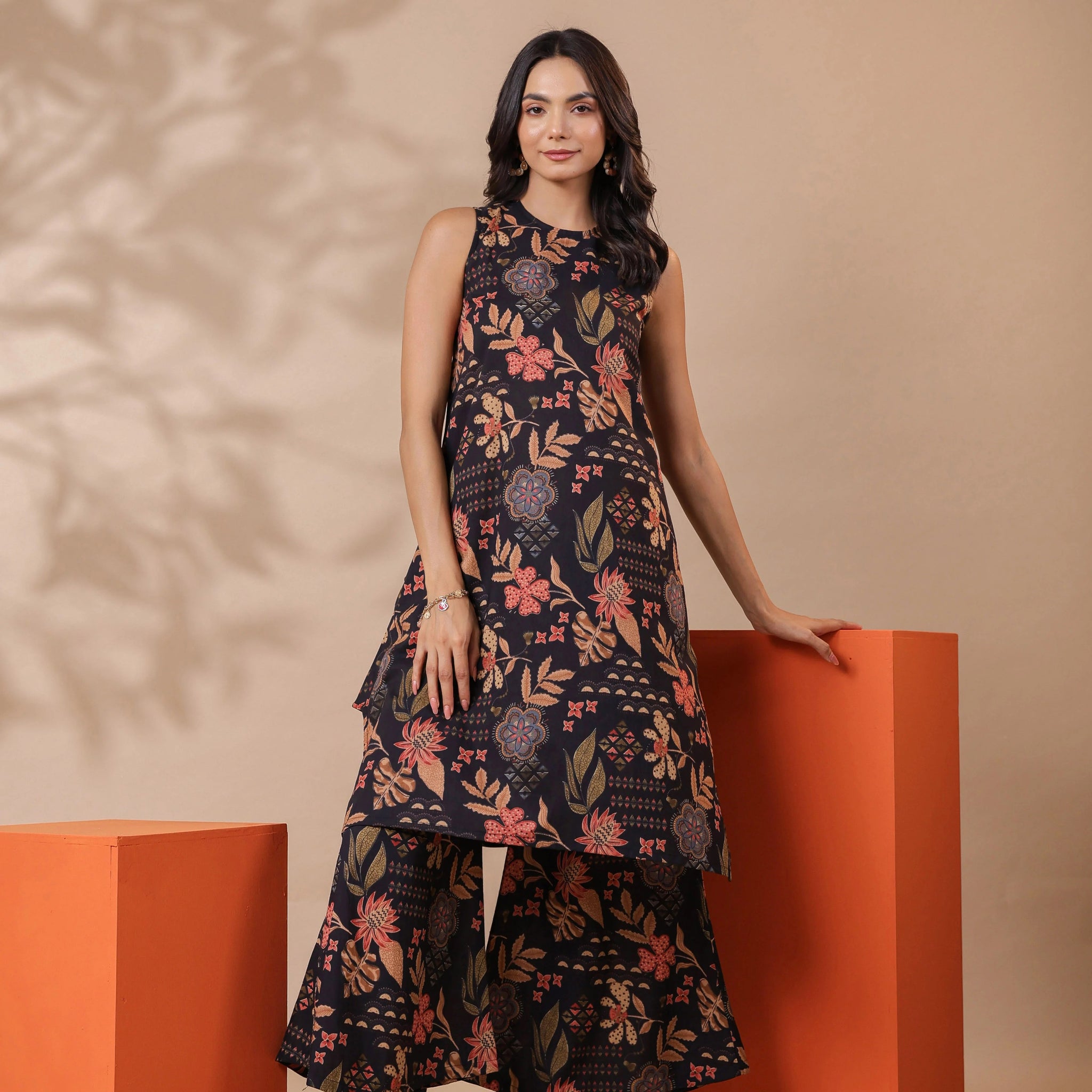 Black Printed Sleeveless Cotton Kurta & Pants Set