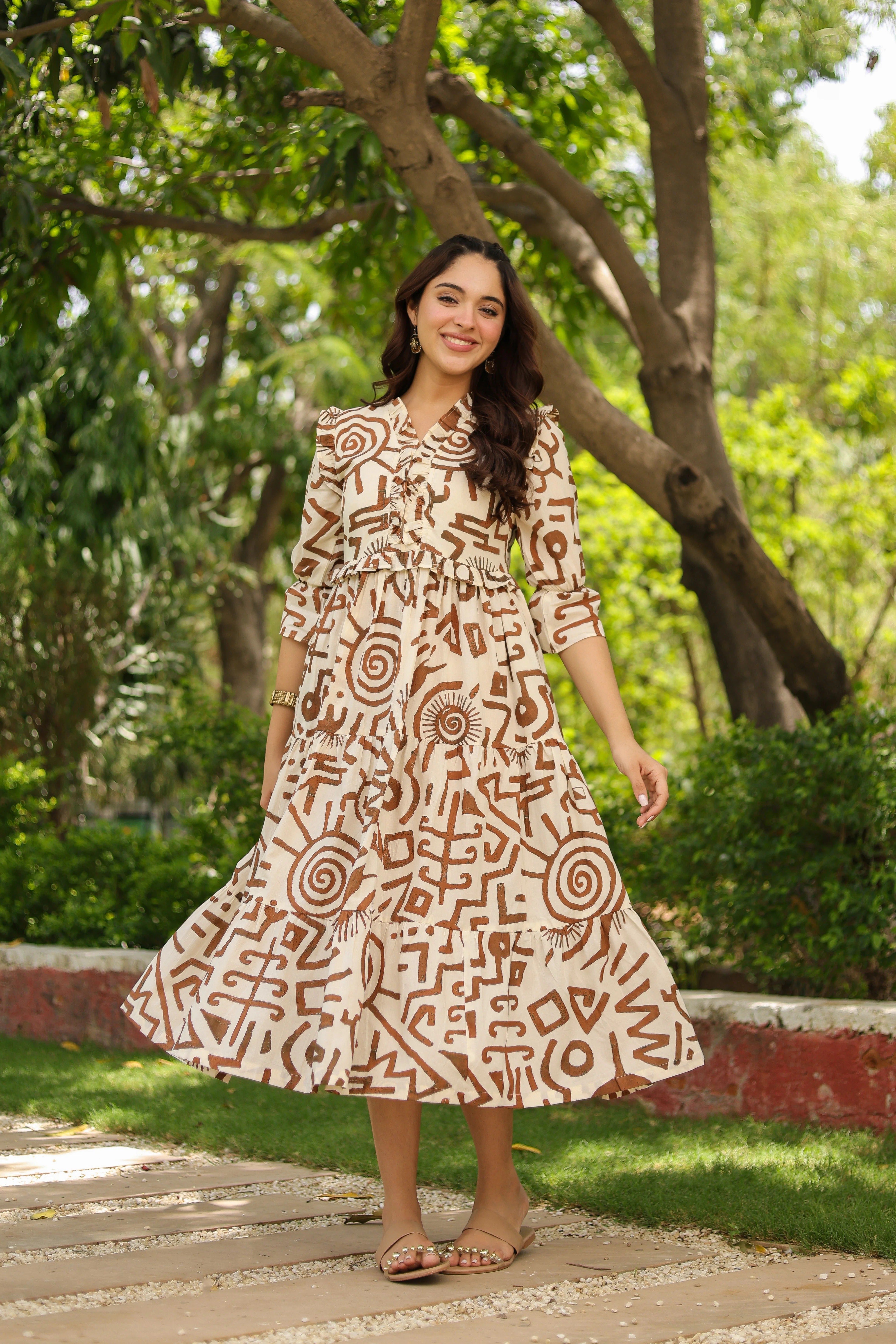 Women Abstract Printed Pure Cotton Tiered Fit & Flare Midi Dress